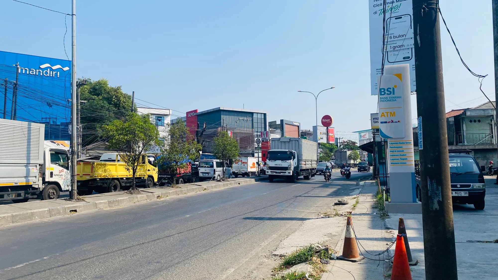 Ruko siap Hui di Cikarang Kota